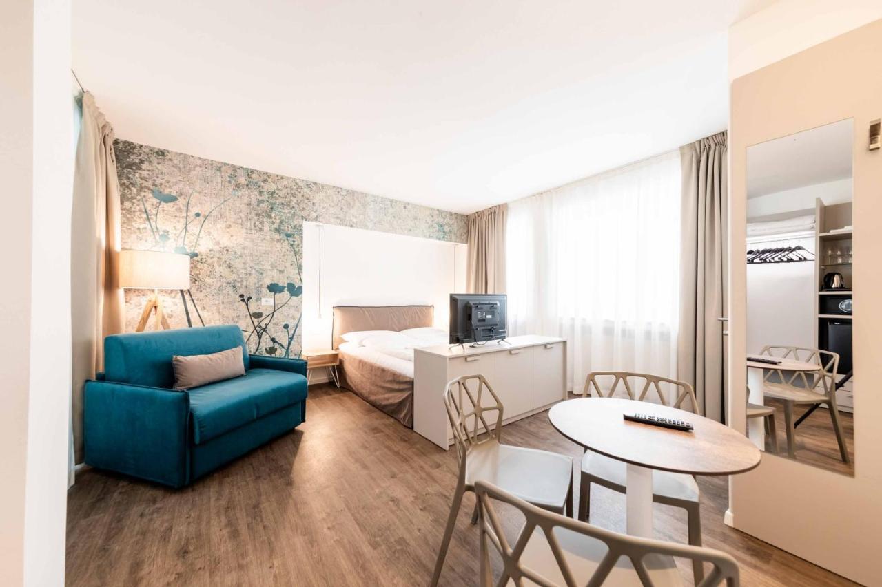 Stay Cooper L Guesthouse Zum Loewen Merano Exteriér fotografie