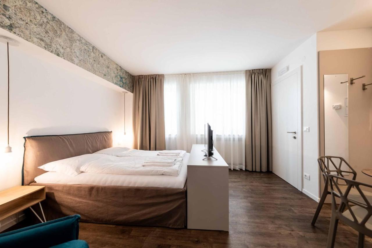 Stay Cooper L Guesthouse Zum Loewen Merano Exteriér fotografie