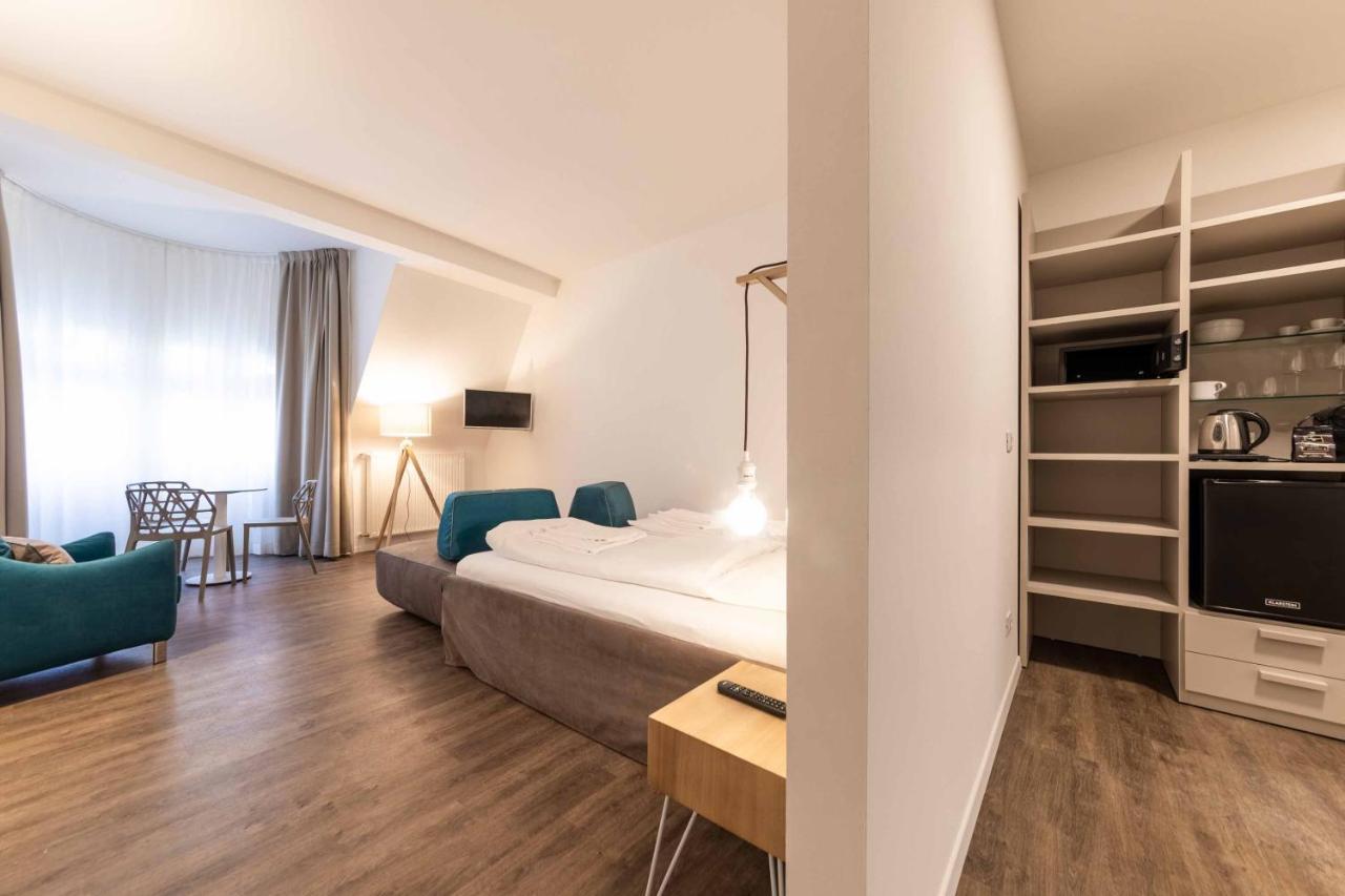 Stay Cooper L Guesthouse Zum Loewen Merano Exteriér fotografie