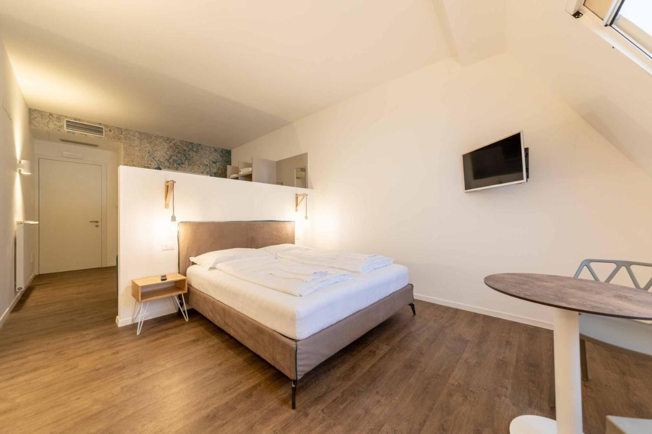 Stay Cooper L Guesthouse Zum Loewen Merano Exteriér fotografie